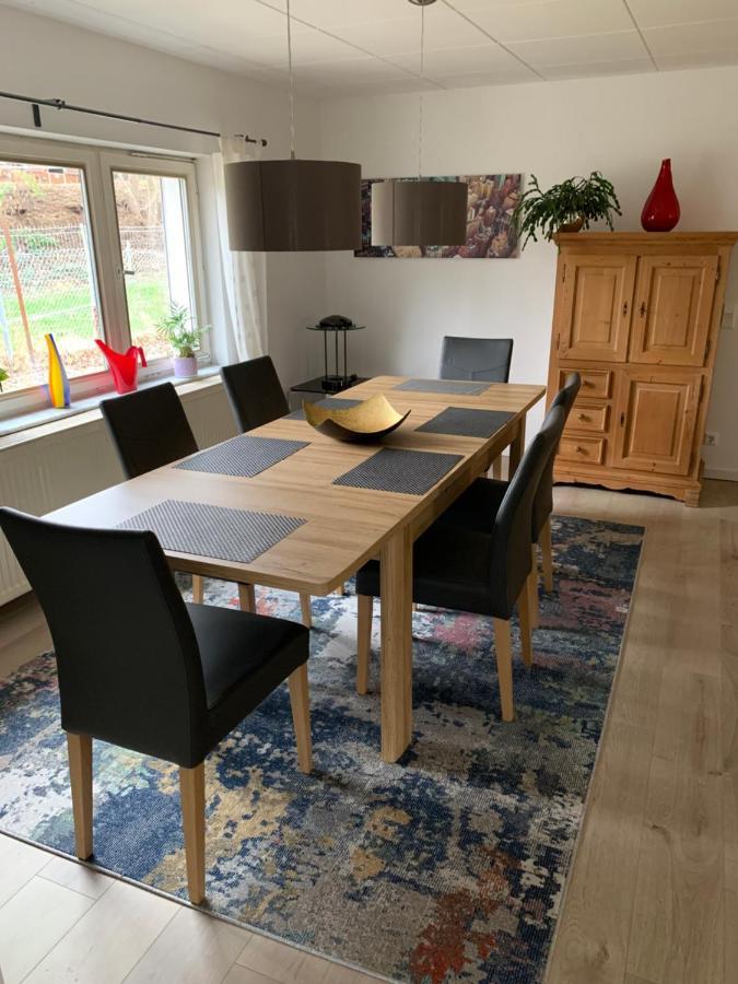 Relax - Modernes Haus Auf Grossem Grundstueck Im Gruenen *