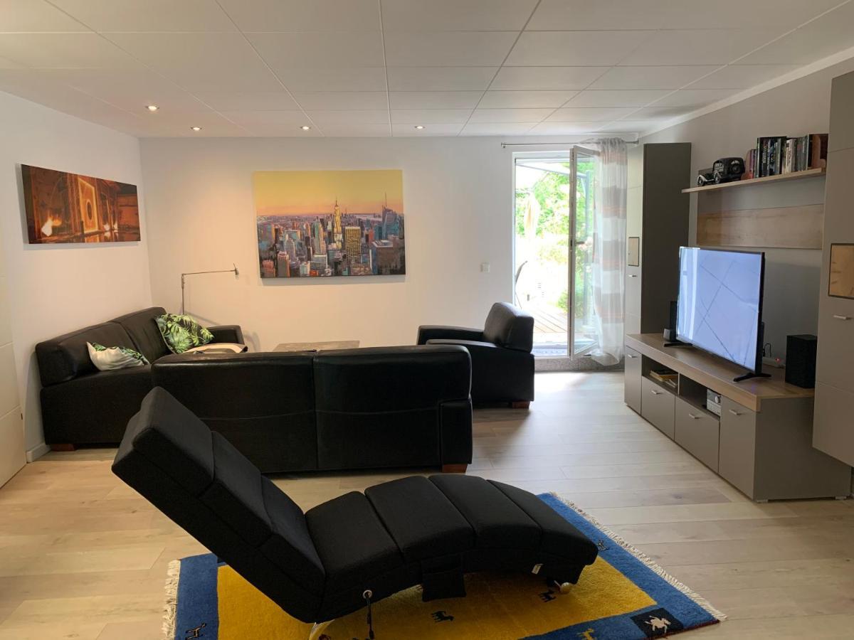 Relax - Modernes Haus Auf Großem Grundstück Im Grünen Ferienhaus